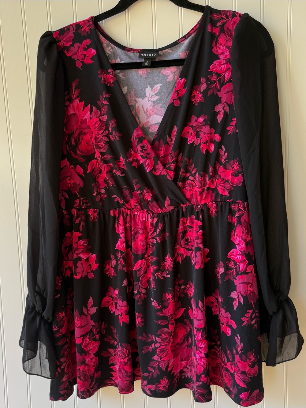 Torrid Size 2 Black Pink Floral Babydoll Top Faux Wrap Sheer Sleeves